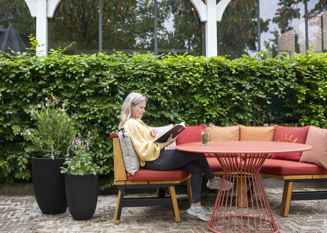 Vaas Elegant Laag Groove NL Zwart